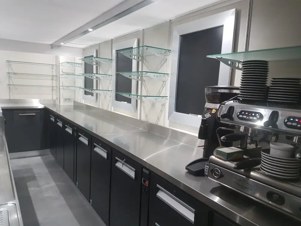bar